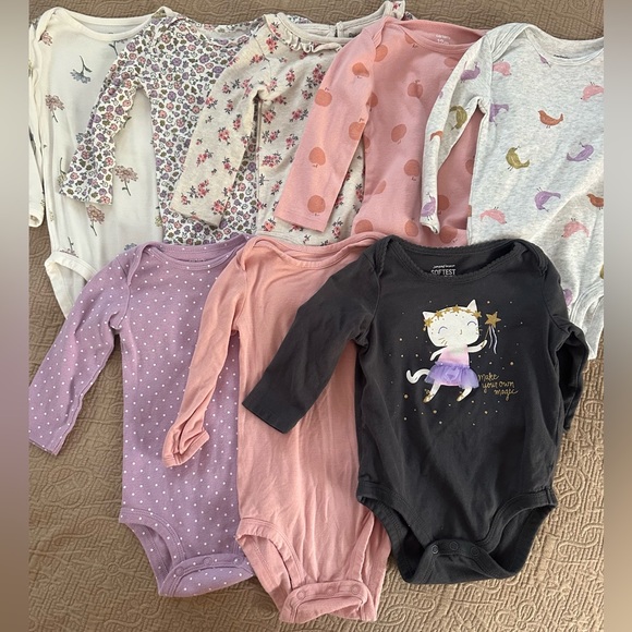 Baby Girl Clothing Bundle | Carter’s, H&M, Wonder Nation | 12 pieces - Picture 14 of 15